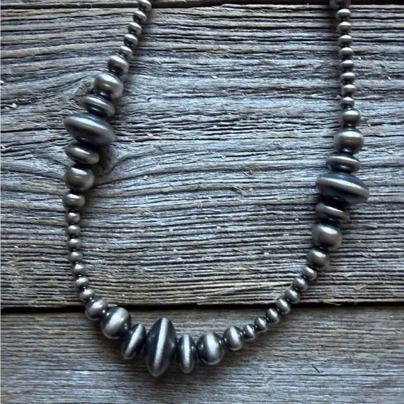 Sterling silver multi graduated bead necklace 16 inch